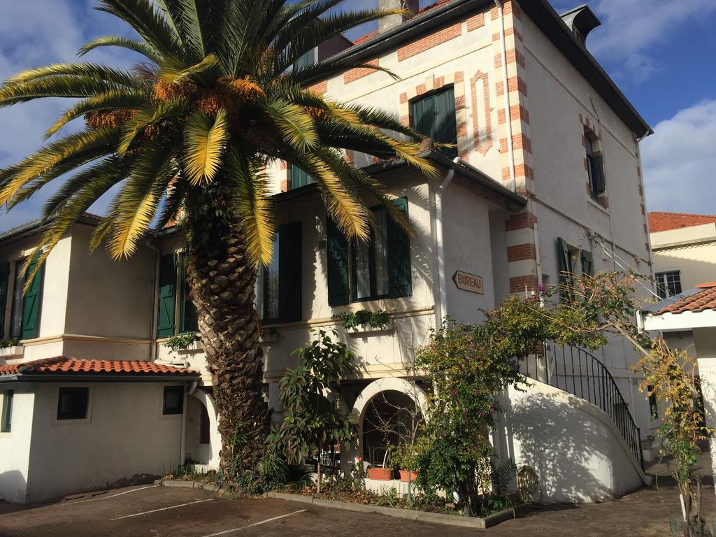 Hôtel-résidence Le Grillon Appart hôtel 2*